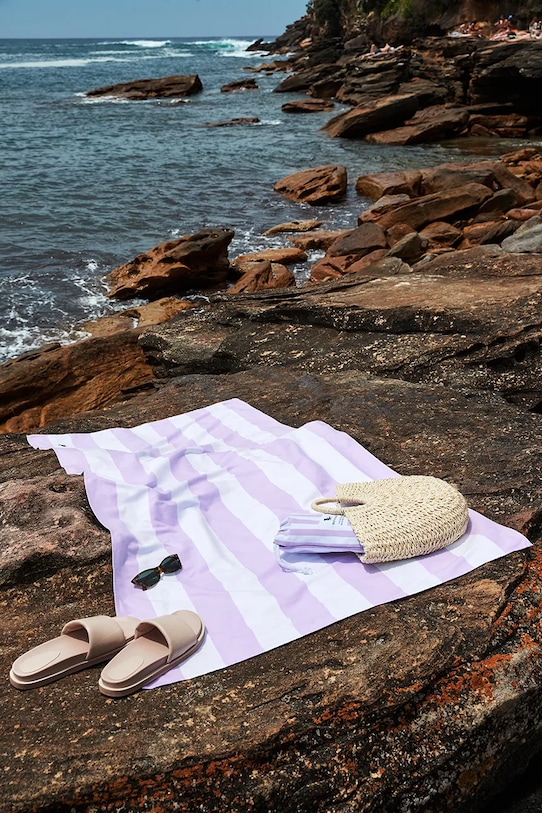 Аксессуары Быстросохнущее пляжное полотенце Dock & Bay Lombok Lilac 200 x 90 cm TOWLB.CAB.XL.LTPPL.R фиолетовой