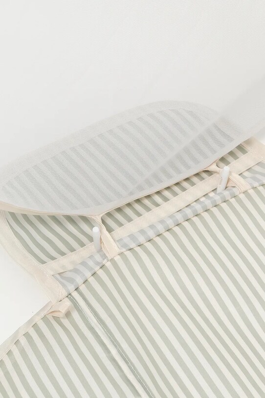 Lifestyle Plážové lehátko se stříškou SunnyLife La Palma Sage Stripe S51SSHCR zelená