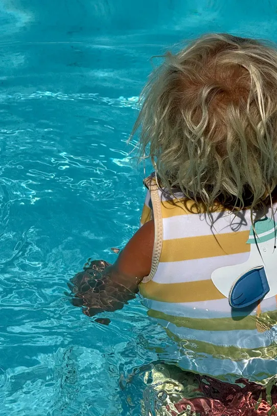 Prsluk za plivanje za djecu SunnyLife Sammy the Seagull Mustard Stripe 1-2 years S51VVMS1 zlatna