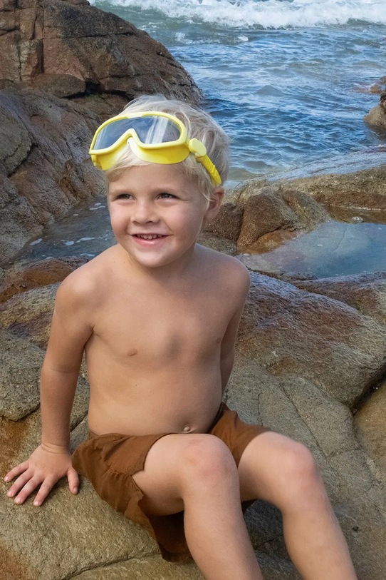 SunnyLife gyerek úszószemüveg Salty the Shark Neon Yellow sárga S51KSMNY