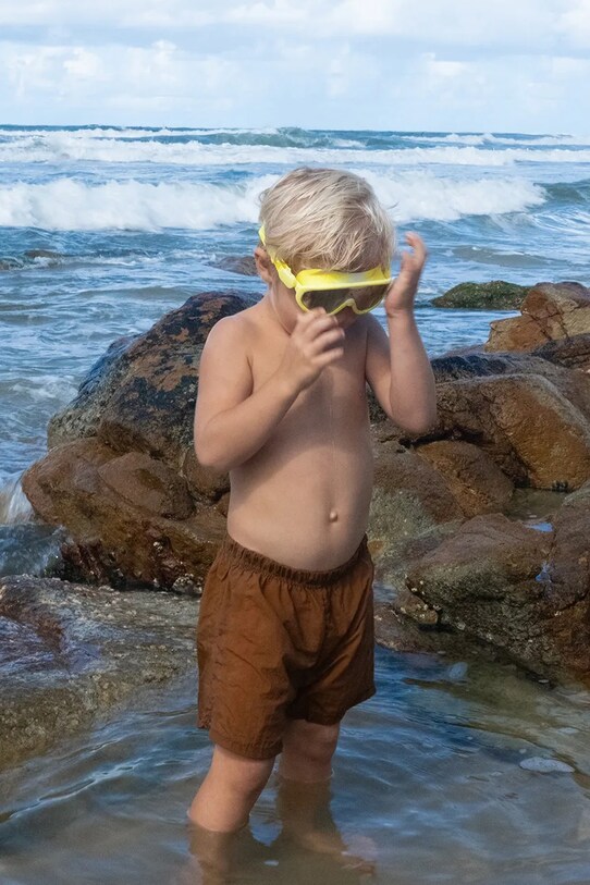 Detské plavecké okuliare SunnyLife Salty the Shark Neon Yellow S51KSMNY žltá