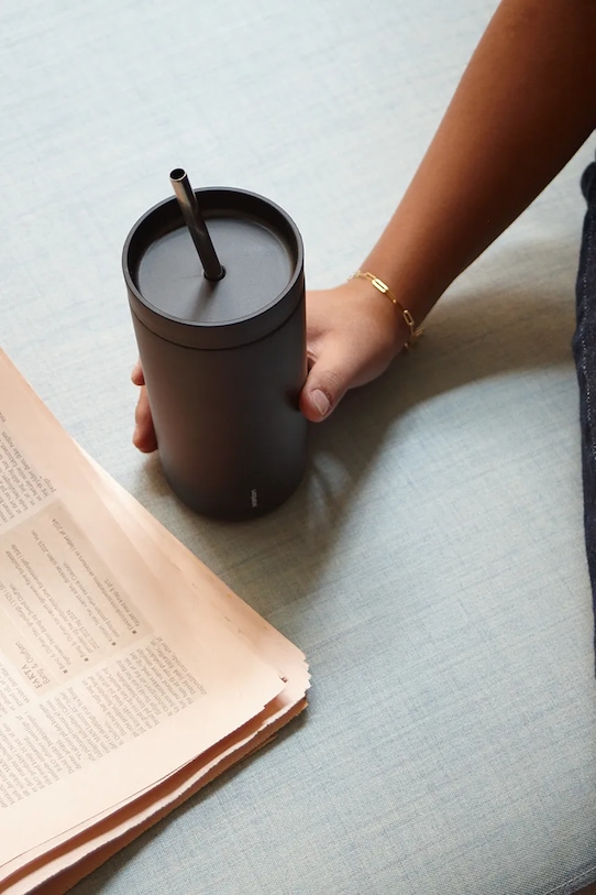 Doplnky Termohrnček so slamkou Stelton To Go Sip 400 ml 686.51 čierna