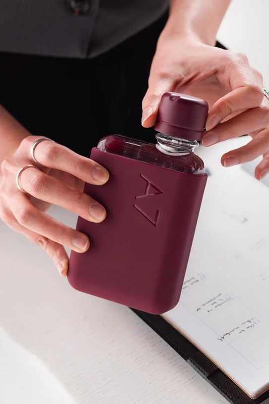 Življenjski slog Steklenica za vodo Memobottle Original A7 180 ml M376 vijolična