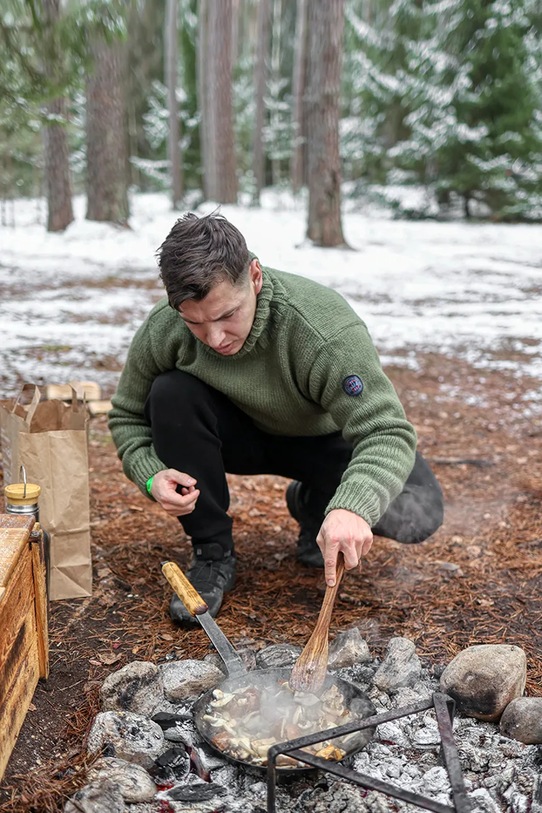 Lifestyle Petromax składany stalowy stojak na ognisko 18 x 34 x 3 cm PT czarny