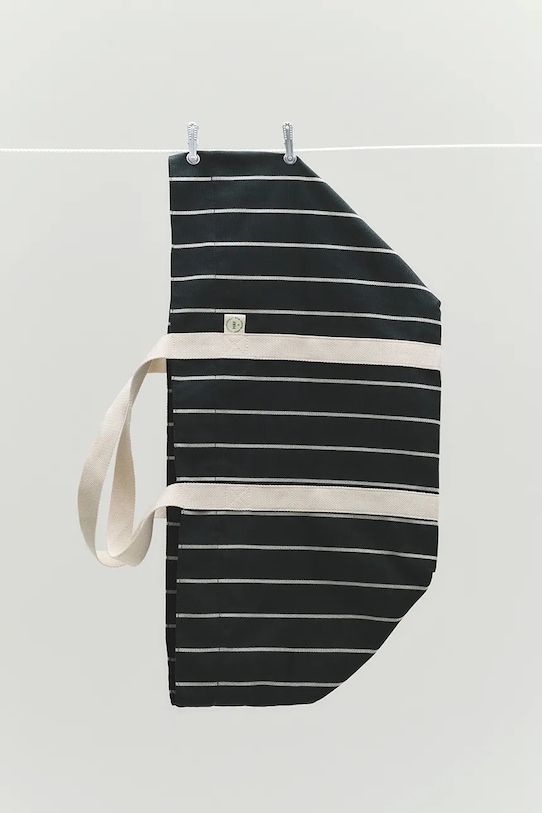 HAY torba piknikowa z materiału tekstylnego 36 x 35 x 35 cm AE965.A602.AS27 czarny AA00