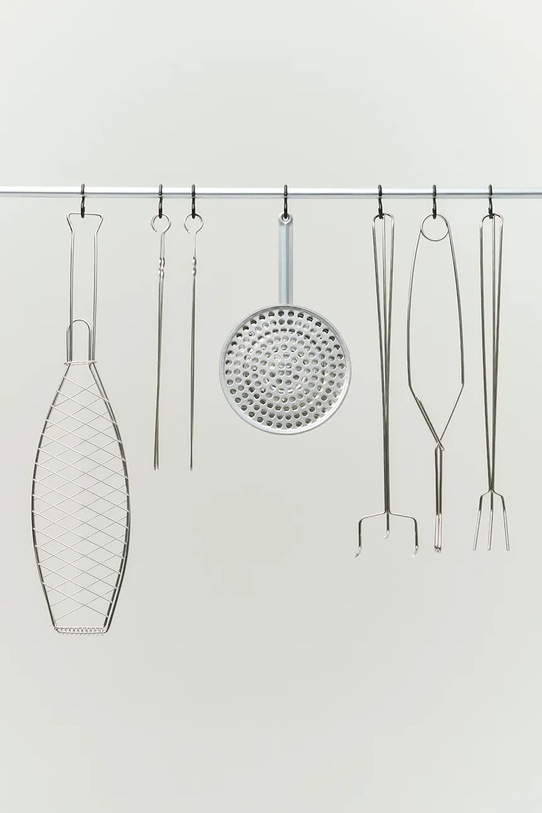 Lifestyle HAY akcesoria do grilla ze stali nierdzewnej 1,5 x 12,5 x 54 cm AE949.A962 szary