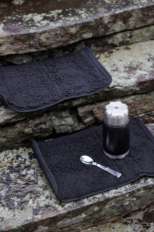 Sagaform termos ze stali nierdzewnej 0,6 l 5018182 czarny AA00