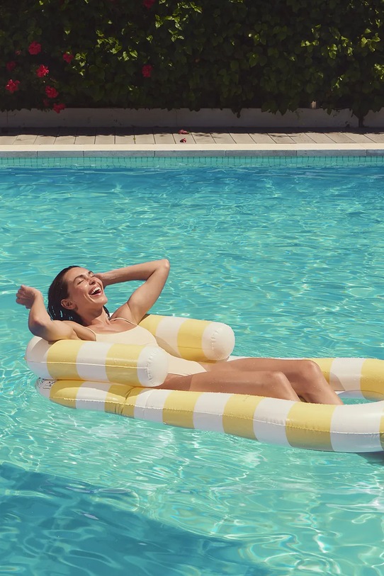 Življenjski slog SunnyLife napihljiva blazina iz umetne mase 158 x 74 x 36 cm S61LLLML rumena