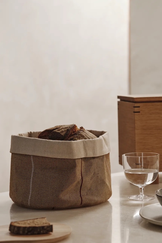 Кошик для хліба ferm LIVING Ito 1104270146 коричневий AA00