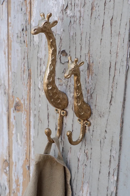 Dnevna soba in spalnica Stenski obešalnik Doing Goods Gloria Baby Giraffe Hook 1.10.10.031.921.3 rumena