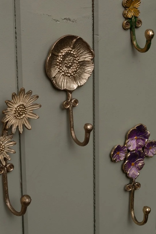 Настінна вішалка Doing Goods Valery Violet Field Hook 1.10.10.074.040.4