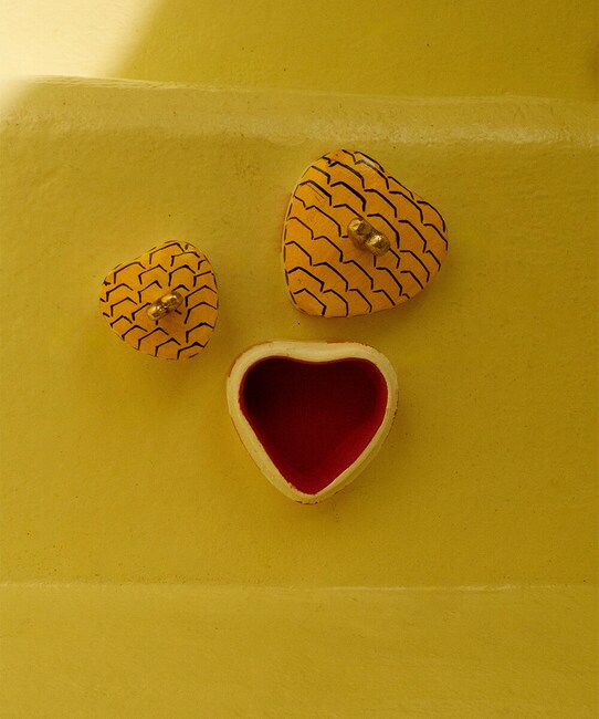 Коробка з кришкою Doing Goods Honey Heart Box Small 1.20.21.041.002.2 барвистий