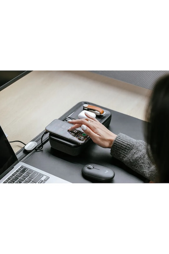 Φορητή συσκευή οργάνωσης γραφείου με λειτουργία ασύρματης φόρτισης Orbitkey Nest v2 24 x 12 x 5 cm WNS2.BLK.104