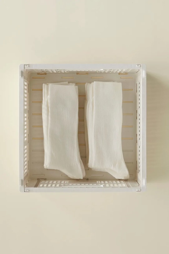 Obývacia izba a spálňa Úložný box HAY Colour Crate M / 14 x 26,5 x 34,5 cm AB634F125AB90 biela