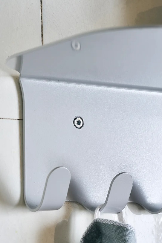 House Doctor appendiabiti da parete con mensola HDBook 18 x 60 cm grigio 208580007