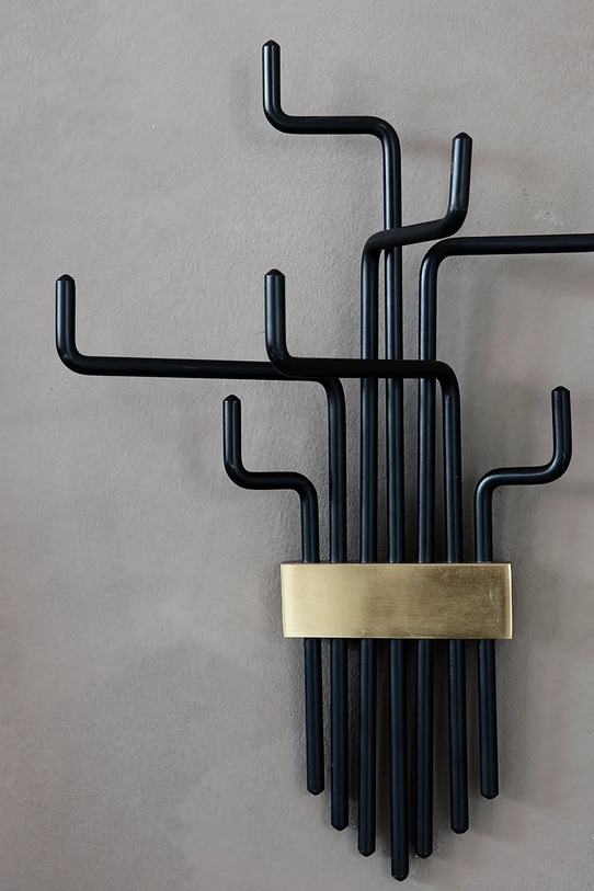 House Doctor wieszak ścienny HDPipes 42,5 cm 203661221 czarny AA00