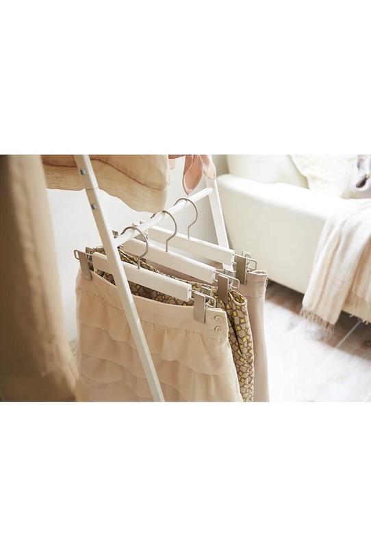 Yamazaki ruhaállvány Tower 163 x 45 x 61 cm 2738