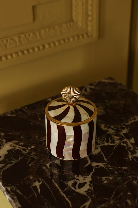 Doing Goods pudełko z pokrywką Abby Shell Circus 14 x 9 x 9 cm 1.20.21.051.200.4