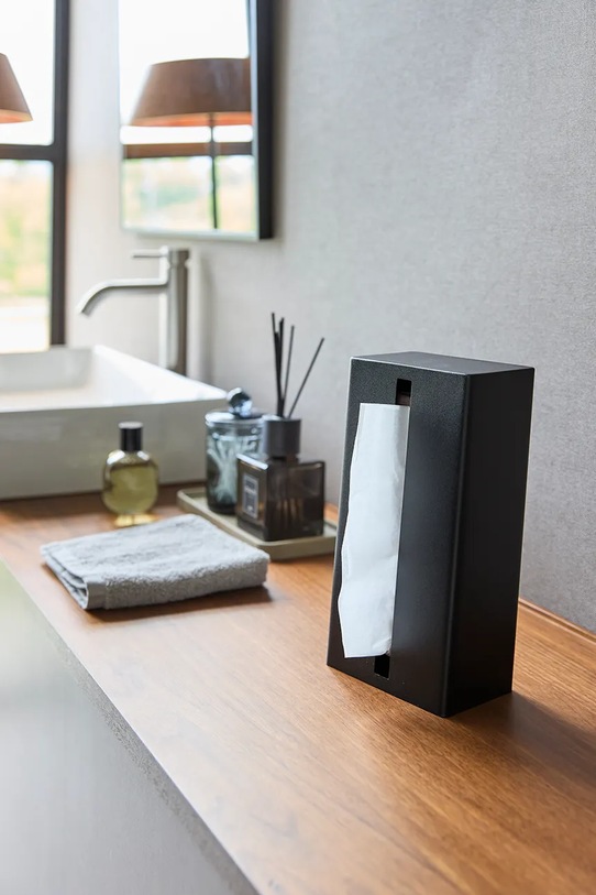 Yamazaki pojemnik na chusteczki Tower 12,6 x 9,7 x 23,7 cm 1441. czarny AA00