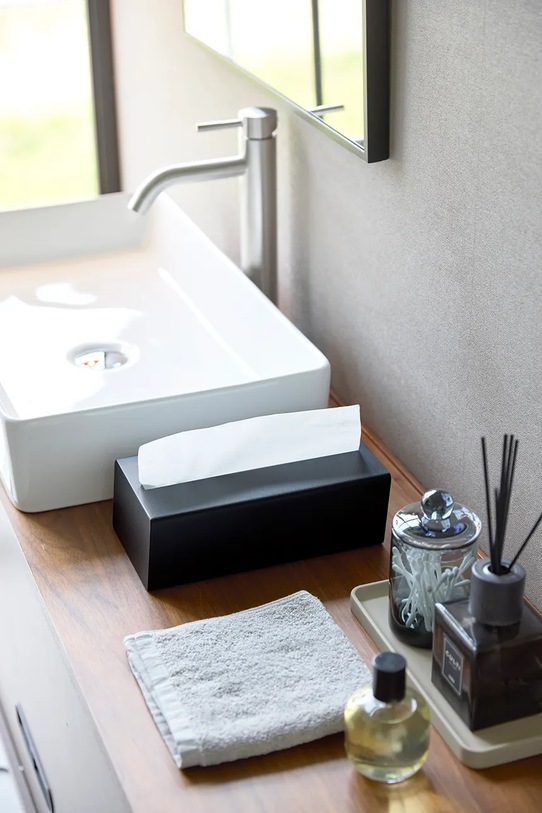 Yamazaki pojemnik na chusteczki Tower 12,6 x 9,7 x 23,7 cm czarny 1441.