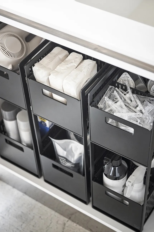 Yamazaki kosze do przechowywania ze stojakiem Tower 16 x 32,5 x 46 cm 5219 czarny