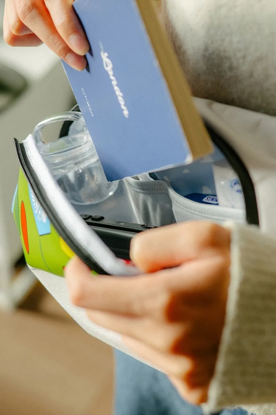 Taška přes rameno Orbitkey Disney™ Sling 4L x Buzz Lightyear BUS1.BLY.509 béžová