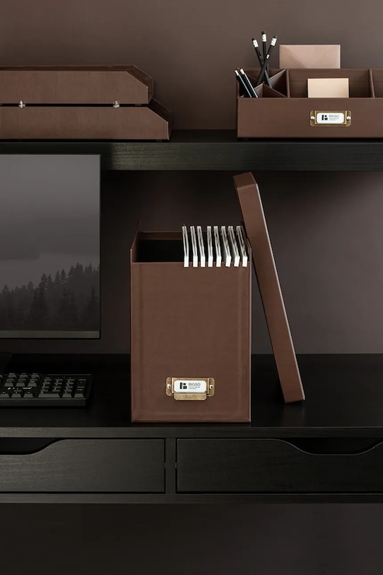 Salon i sypialnia Bigso Box of Sweden pudełko na dokumenty Johan 18,5 x 35 x 27 cm 9441R3073.99 brązowy