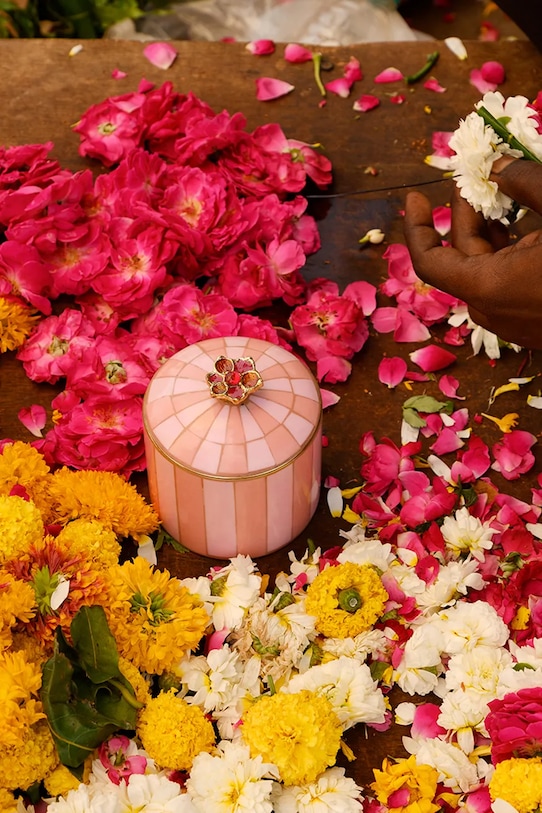 Doing Goods pudełko do przechowywania mosiężne 10,5 x 10 x 10 cm 1.20.21.056.300.5