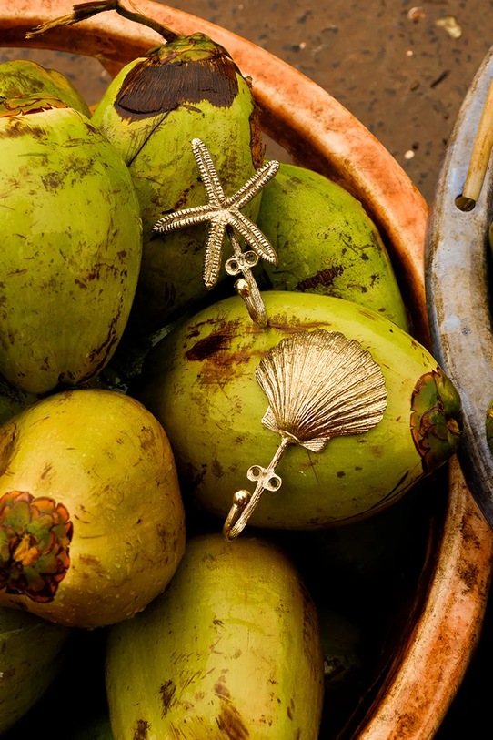 Nástenný vešiak Doing Goods Sienna 13 x 9 x 4 cm 1.10.10.090.923.5 žltá