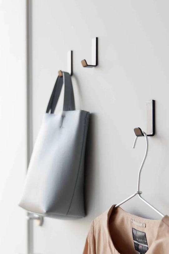 Obývací pokoj a ložnice Yamazaki sada háčků nástěnná ocelová 2,2 x 3 x 6 cm 10234. černá