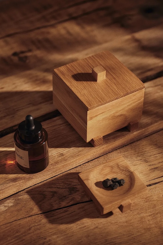 Ferm Living pudełko do przechowywania z drewna dębowego 9,5 x 10 x 11 cm beżowy 1104272684