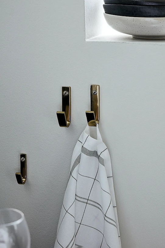 Salon i sypialnia House Doctor zestaw haczyków ściennych ze stali nierdzewnej 7 x 1,5 cm 205343005 żółty