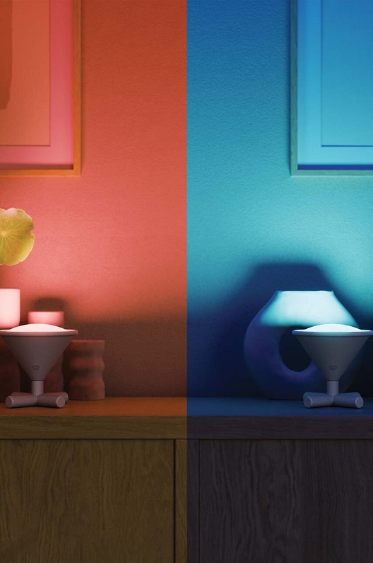 Chytrá bezdrátová lampa Umbra Cono 1015081.918