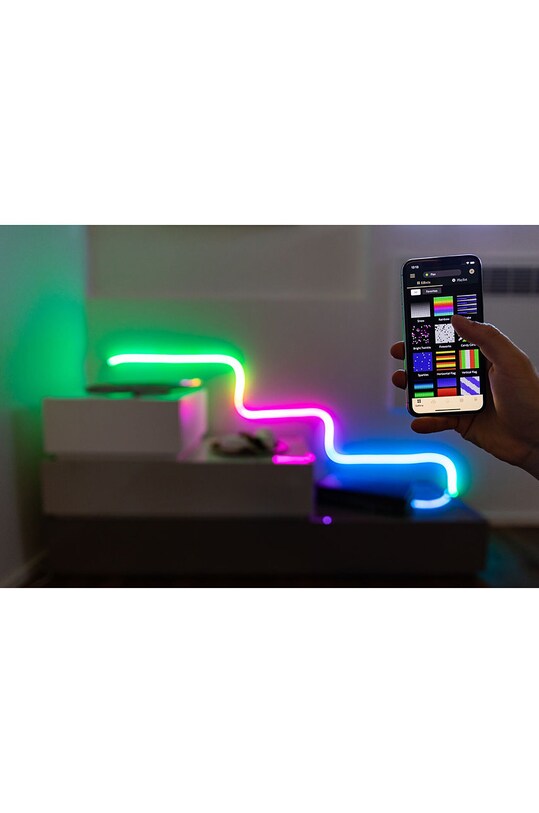 Twinkly Гнучка світлодіодна стрічка LED 192 LED RGB 2m - Starter Kit TWFL200STW.WEU барвистий