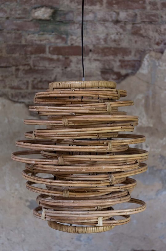 Závesná lampa Dutchbone Kubu viacfarebná 5300058