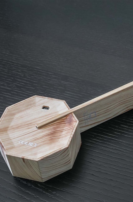 Гостиная и спальня Беспроводная лампочка Gingko Design Octagon One Desk Light GK11M18 бежевый