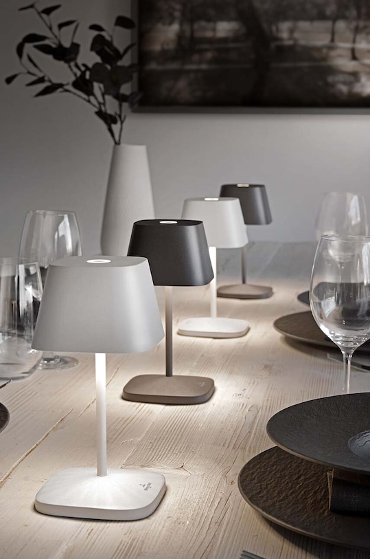 Villeroy & Boch lampada da tavolo wireless a led Neapel 2.0 bianco 96875