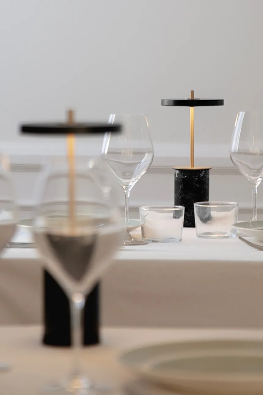 Настольная беспроводная led лампа Umage Asteria Move Mini чёрный 2571