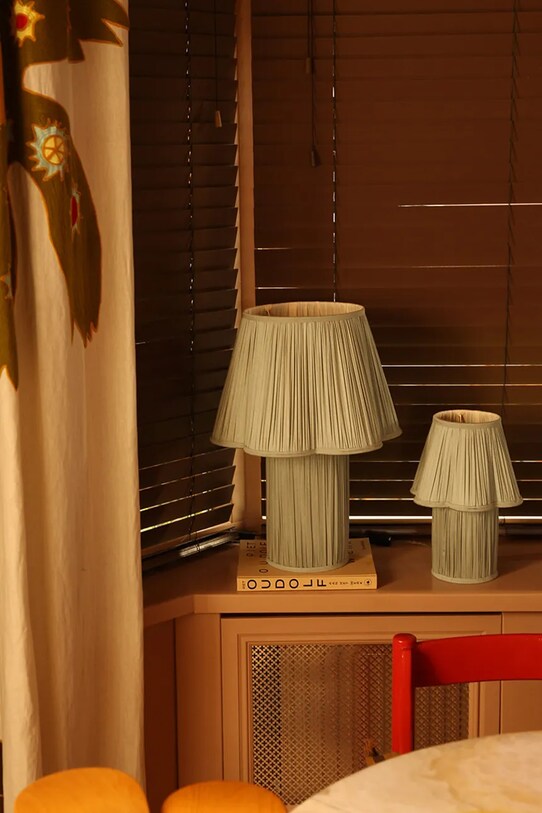 Living și dormitor Doing Goods veioza Myra Lamp Small Silk S 1.20.60.010.060.1 verde