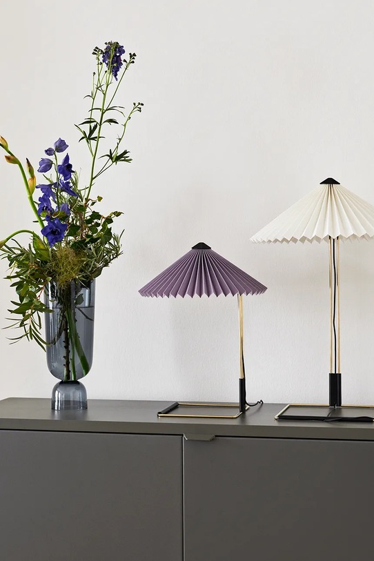 Obývacia izba a spálňa Stolná lampa HAY Matin 52 x 38 cm AA972.A577.AB78 fialová