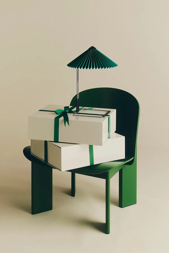 Obývacia izba a spálňa Stolná lampa HAY Matin 30 x 38 cm AA972.A577.AB80 zelená