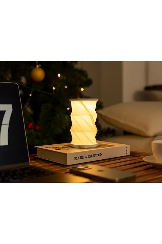 Salon i sypialnia Gingko Design lampa bezprzewodowa led Mini TwistHexagon Light 8,2 x 8,2 x 1,5 cm G036M.WE biały