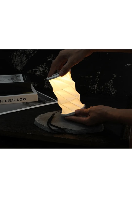 Gingko Design lampa bezprzewodowa led Mini TwistHexagon Light 8,2 x 8,2 x 1,5 cm G036M.WE