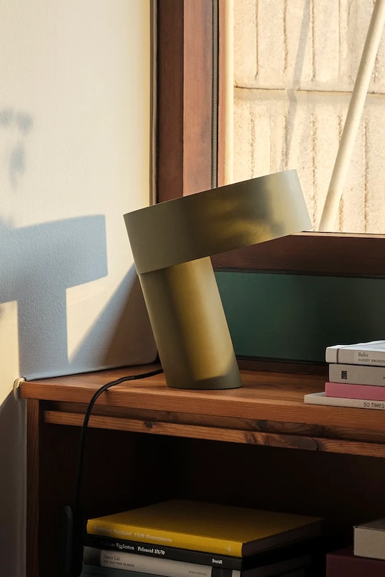 HAY lampa stołowa Slant 28 x 23,5 x 24,5 cm AB229.A399 zielony