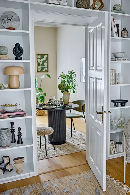 Настольная лампа Bloomingville Ylva 25,5 x 28 cm 82069365 бежевый