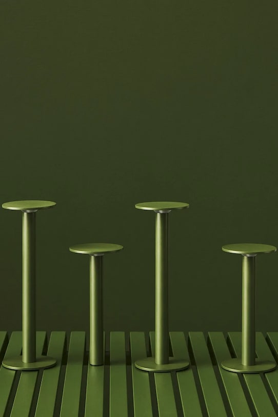 HAY lampa bezprzewodowa led Host 22 x 10 cm zielony AF421.F521.AB70