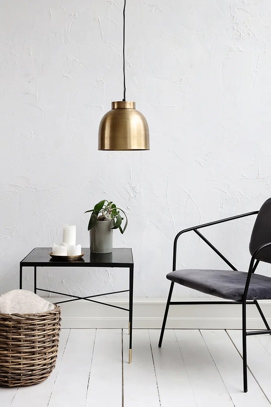 Salon i sypialnia House Doctor lampa wisząca mosiężna 23 x 21,5 cm 203660963 żółty