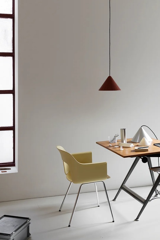 HAY lampa viseća od metala 16 x 26 cm AE386.D409.AN55 crvena