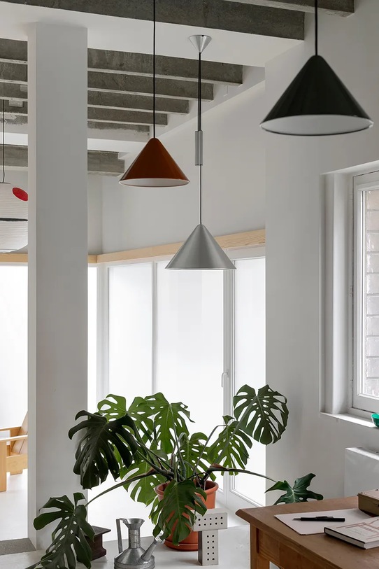 Dnevni boravak i spavaća soba HAY lampa viseća od metala 16 x 43 x 43 cm AE386.D410.AN53 crna