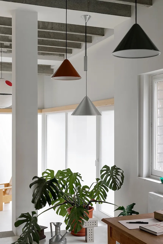 Dnevni boravak i spavaća soba HAY lampa viseća od metala 16 x 43 x 43 cm AE386.D410.AN53 crna